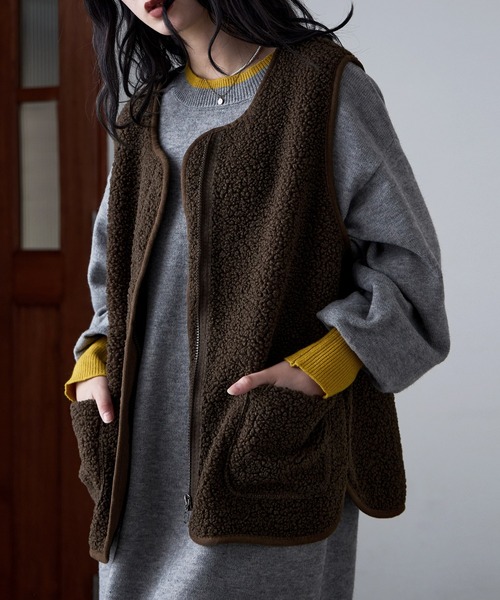 etoll.（エトル）の「ライトボアジップベスト（ベスト・レディース・ホワイト/ブラウン/モカ/ブラック・M～Ｌ）」の3枚目の写真