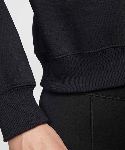 NIKE(ナイキ)の「ナイキ フェニックス フリース ウィメンズ オーバーサイズド クロップド パーカー / Nike Phoenix Fleece Women's Oversized Cropped Hoodie IF0259-010 Black(パーカー・レディース・ブラック・XS/S/M/L/XL)」の5枚目の写真