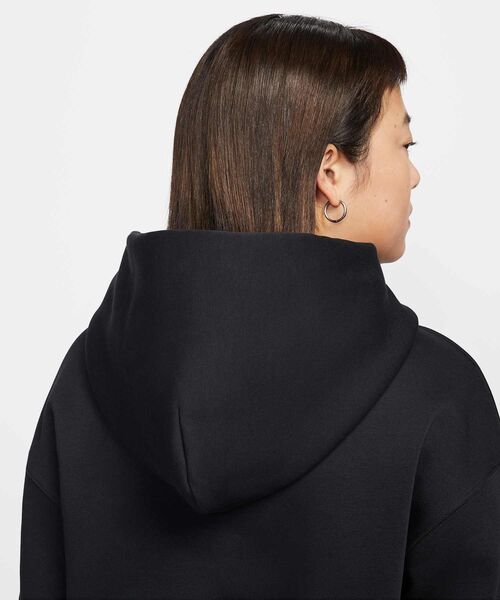 NIKE(ナイキ)の「ナイキ フェニックス フリース ウィメンズ オーバーサイズド クロップド パーカー / Nike Phoenix Fleece Women's Oversized Cropped Hoodie IF0259-010 Black(パーカー・レディース・ブラック・XS/S/M/L/XL)」の6枚目の写真