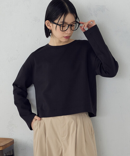 COMME CA ISM（コムサイズム）の「クロップド丈 ロンT（Tシャツ/カットソー・レディース・ブラック/ホワイト・MEDIUM/SMALL/X-LARGE/LARGE）」の2枚目の写真