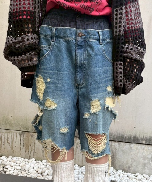 Candy Stripper（キャンディストリッパー）の「TATTERED LAYERED DENIM HALF パンツ（デニムパンツ・レディース・ブルー系その他/ライトインディゴブルー・FREE）」の12枚目の写真