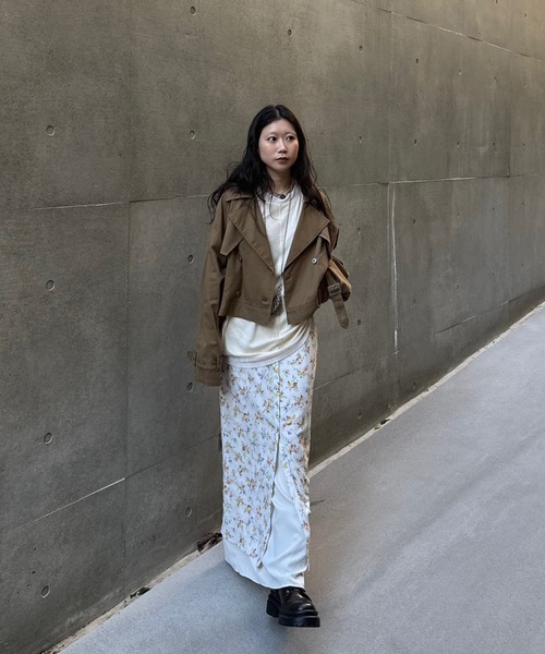 Ameri（アメリ）の「STRAIGHT SKIRT WITH SHEER RIB WAISTCLOTH（スカート・レディース・アイボリー/ブラック・SMALL/MEDIUM）」の9枚目の写真