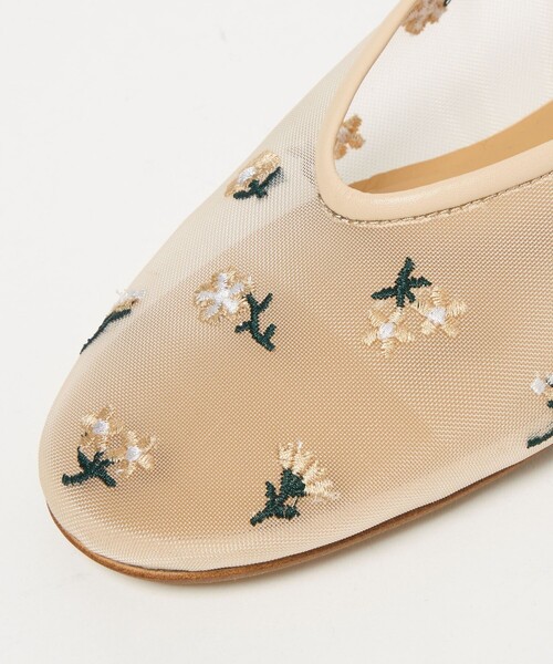 UNITED ARROWS(ユナイテッドアローズ)の「メッシュ フラワー フラットシューズ(バレエシューズ・レディース・ベージュ/ブラック・35/35h/36/36h/37/37h/38)」の4枚目の写真