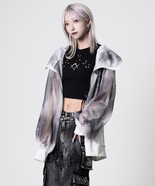 REFLEM(レフレム)の「『REFLEM/レフレム』顔料加工メッシュZIPフーディー/ジップパーカー(パーカー・レディース・ホワイト/ブラック・FREE)」の12枚目の写真