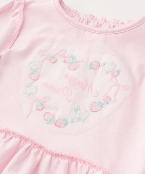 mezzo piano(メゾピアノ)の「イチゴ刺しゅう ペプラム長袖Tシャツ(Tシャツ/カットソー・キッズ・オフホワイト/ピンク・120cm/100cm/110cm/90cm)」の5枚目の写真