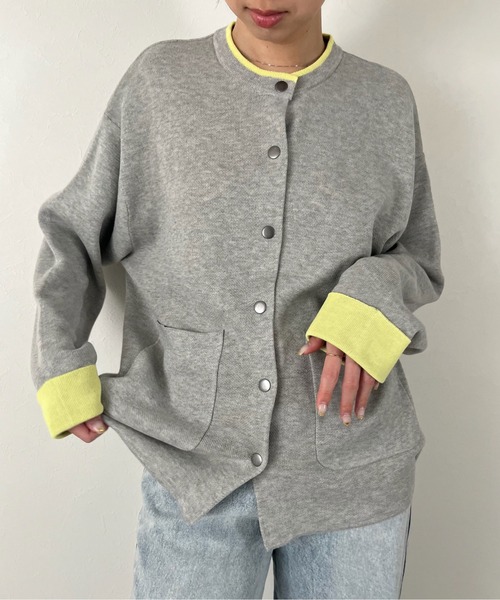 r.(アールドット)の「バイカラー ニットカーディガン(カーディガン/ボレロ・レディース・グレー/アイボリー/チャコールグレー・FREE)」の5枚目の写真