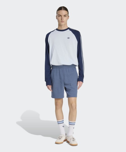 adidas（アディダス）の「ブリットコア カリ 長袖Tシャツ / ロンT / アディダスオリジナルス adidas Originals（Tシャツ/カットソー・メンズ・ブルー/ホワイト・X-SMALL/XX-LARGE/3XL/LARGE/MEDIUM/SMALL/X-LARGE）」の10枚目の写真