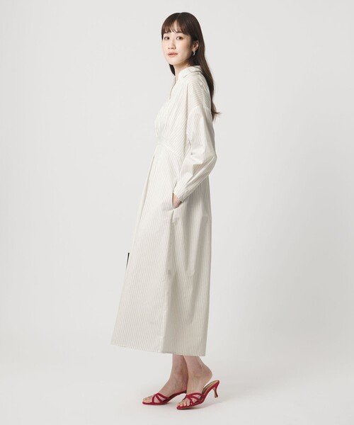 UNITED ARROWS（ユナイテッドアローズ）の「MANTECO POP タック ワンピース（ワンピース・レディース・オフホワイト/ダークグレー・38/36）」の12枚目の写真