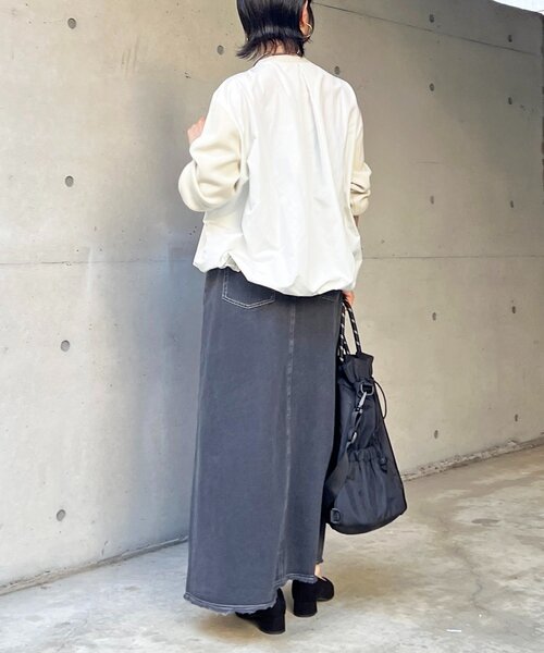 un dix cors（アンディコール）の「【ゆるっと楽ちん】ドロストプルオーバー（Tシャツ/カットソー・レディース・グレー/カーキ/オフホワイト/ネイビー/ブラック/ライトグレー・FREE）」の9枚目の写真