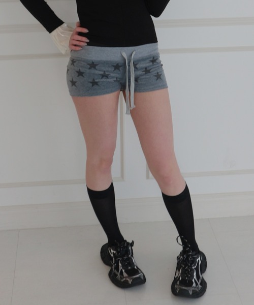 CeLess(セレス)の「Star Sweat Mini Shorts / スタースウェットミニショートパンツ(スウェットパンツ・レディース・グレー・FREE)」の4枚目の写真