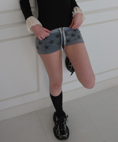 CeLess(セレス)の「Star Sweat Mini Shorts / スタースウェットミニショートパンツ(スウェットパンツ・レディース・グレー・FREE)」の6枚目の写真