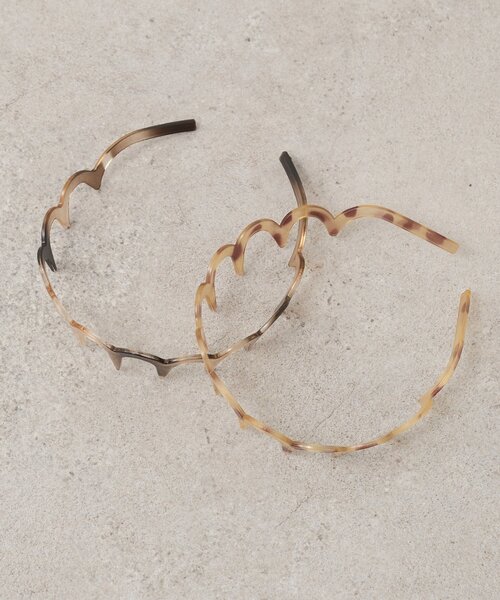 mystic(ミスティック)の「マーブルウェーブカチューシャ(ブローチ/コサージュ・レディース・ベージュ/ブラウン・ONE SIZE)」の2枚目の写真