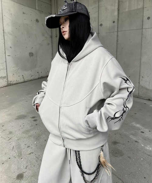 mushwear(マッシュウェア)の「トライバルグラフィックジップパーカー(パーカー・メンズ・ブラック/ホワイト・X-LARGE/LARGE/MEDIUM/SMALL)」の1枚目の写真