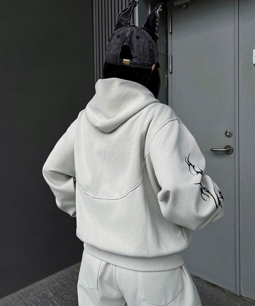 mushwear(マッシュウェア)の「トライバルグラフィックジップパーカー(パーカー・メンズ・ブラック/ホワイト・X-LARGE/LARGE/MEDIUM/SMALL)」の21枚目の写真