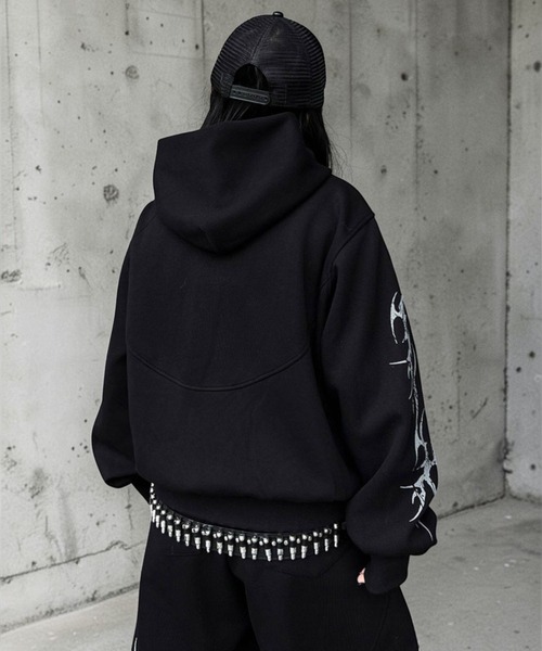 mushwear(マッシュウェア)の「トライバルグラフィックジップパーカー(パーカー・メンズ・ブラック/ホワイト・X-LARGE/LARGE/MEDIUM/SMALL)」の6枚目の写真