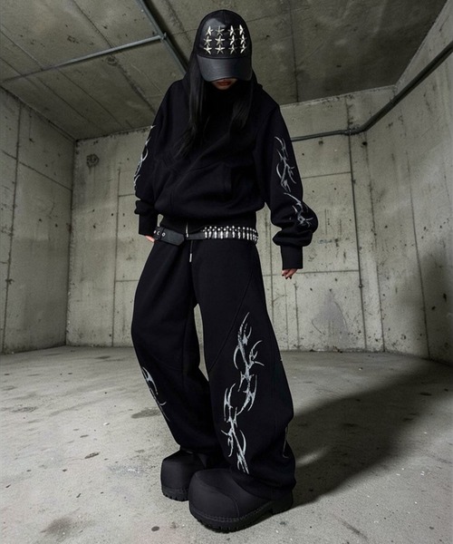 mushwear(マッシュウェア)の「トライバルグラフィックジップパーカー(パーカー・メンズ・ブラック/ホワイト・X-LARGE/LARGE/MEDIUM/SMALL)」の7枚目の写真