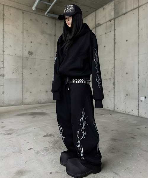 mushwear(マッシュウェア)の「トライバルグラフィックジップパーカー(パーカー・メンズ・ブラック/ホワイト・X-LARGE/LARGE/MEDIUM/SMALL)」の11枚目の写真