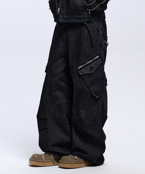 RSSC(アールエスエスシー)の「STRIPE MIXED CARGO DENIM PANTS - BLACK(デニムパンツ・レディース・その他・1/2)」の1枚目の写真