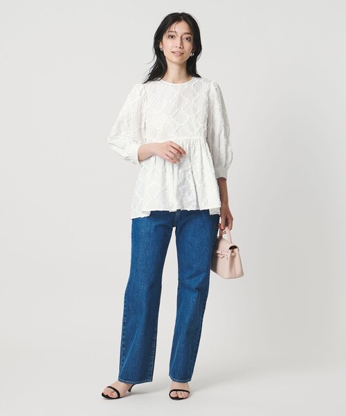 UNITED ARROWS（ユナイテッドアローズ）の「エンブロイダリー フリル トップス（シャツ/ブラウス・レディース・ブラック/ホワイト/ベージュ・FREE）」の10枚目の写真