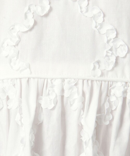 UNITED ARROWS(ユナイテッドアローズ)の「エンブロイダリー フリル トップス(シャツ/ブラウス・レディース・ブラック/ホワイト/ベージュ・FREE)」の16枚目の写真