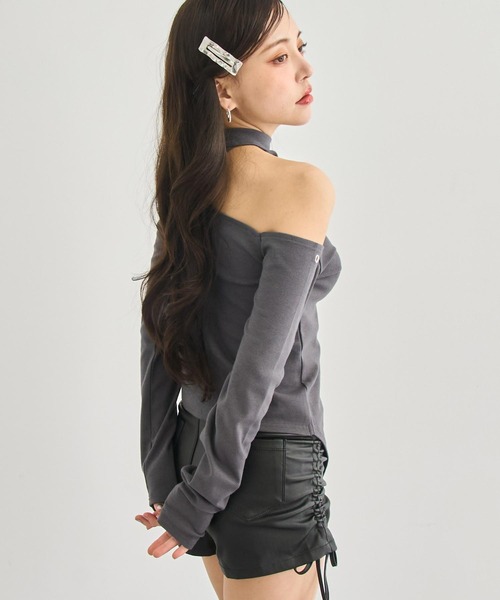 ANAP(アナップ)の「ハトメポイント カットアウト トップス(Tシャツ/カットソー・レディース・ホワイト/ブラック/ダークグレー・F)」の15枚目の写真
