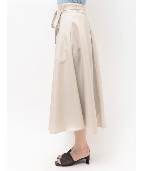 TONAL(トーナル)の「ハイウエスト細リボンフレアスカート(スカート・レディース・ピンク/ベージュ/モカ/ネイビー・MEDIUM/SMALL)」の19枚目の写真