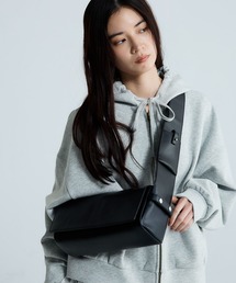 JEANASIS | スクエアフェイクレザーショルダー/666201(ショルダーバッグ)