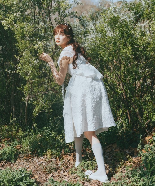 idem(イデム)の「frill fairy onepiece / ふくれジャガードキャミワンピース(ワンピース・レディース・ホワイト/ブルー・FREE)」の18枚目の写真