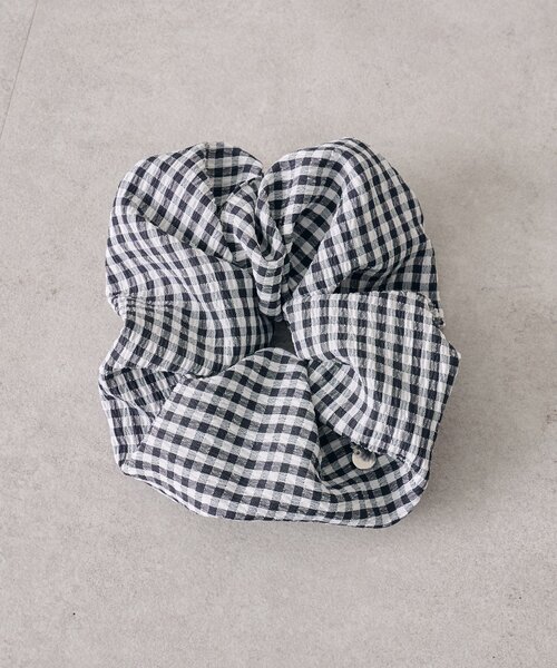 mystic（ミスティック）の「チャーム付きギンガムシュシュ（シュシュ・レディース・レッド/ブラック・ONE SIZE）」の5枚目の写真