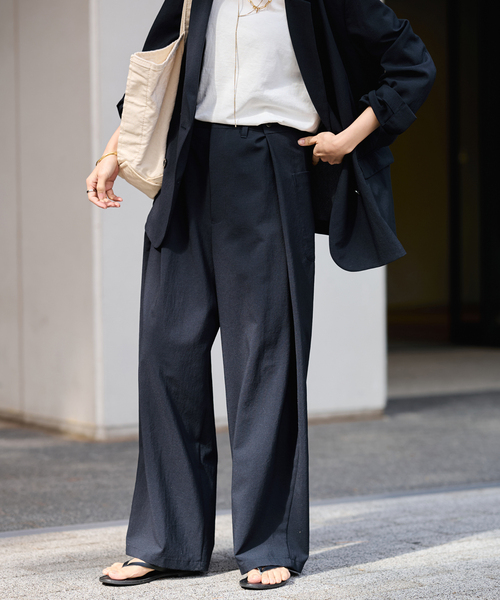 FRAMeWORK（フレームワーク）の「撥水強撚PEアジャストパンツ（スラックス・レディース・チャコールグレー/ネイビー・38/36/40）」の2枚目の写真