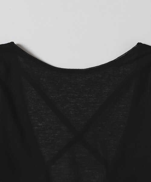Firsthand(ファーストハンド)の「NOHRA/ノーラ Cotton rib long sleeve top / N26SS-C07 / バックオープン コットンリブ ロングスリーブ Tシャツ(Tシャツ/カットソー・レディース・ホワイト/ブラック・MEDIUM)」の13枚目の写真