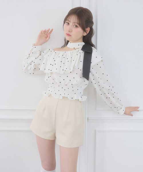 MAJESTIC LEGON(マジェスティックレゴン)の「ワンショルフリルリボンブラウス(シャツ/ブラウス・レディース・ホワイト系その他2/ブラック系その他/グレー系その他・MEDIUM)」の10枚目の写真