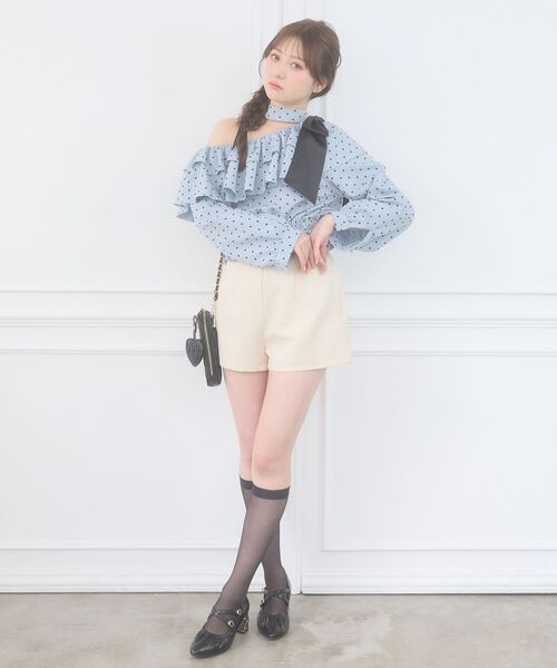 MAJESTIC LEGON(マジェスティックレゴン)の「ワンショルフリルリボンブラウス(シャツ/ブラウス・レディース・ホワイト系その他2/ブラック系その他/グレー系その他・MEDIUM)」の14枚目の写真