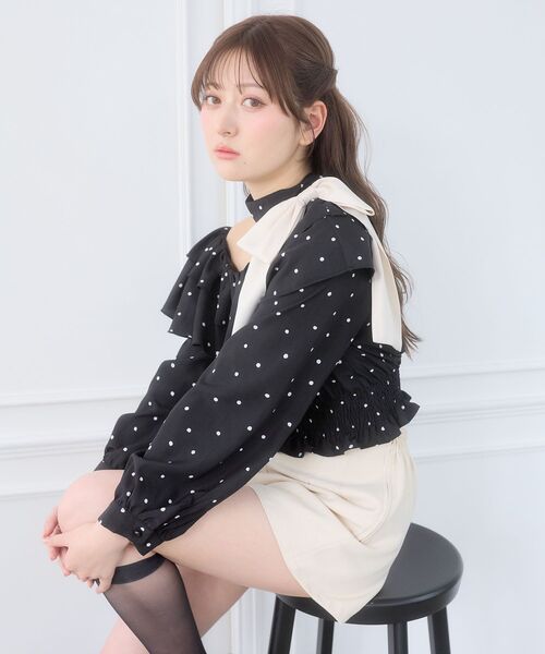 MAJESTIC LEGON(マジェスティックレゴン)の「ワンショルフリルリボンブラウス(シャツ/ブラウス・レディース・ホワイト系その他2/ブラック系その他/グレー系その他・MEDIUM)」の22枚目の写真