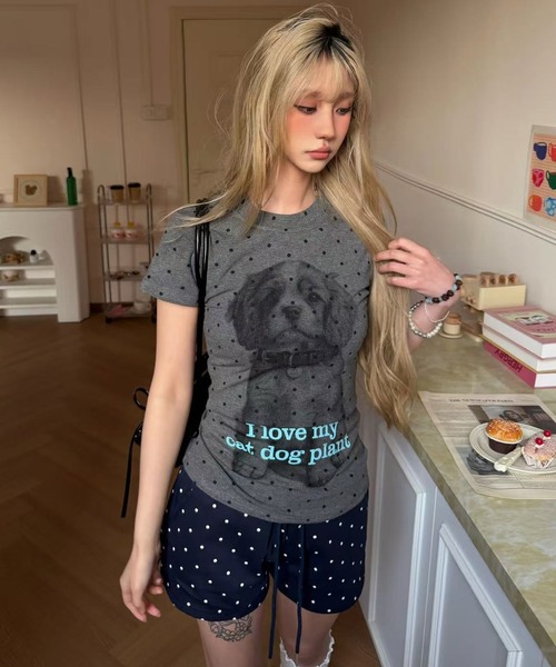 AsRiRe(アスリレイ)の「26ss ドッグプリントトップス(Tシャツ/カットソー・レディース・ダークグレー/ホワイト・M)」の2枚目の写真