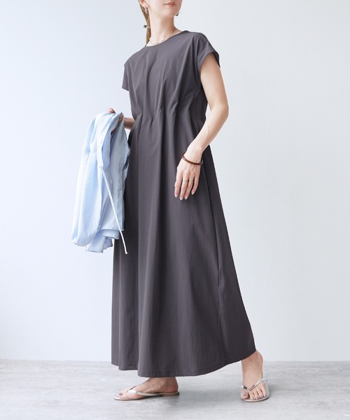 reca(レカ)の「ウエストタックワンピースラッシュガード(ラッシュガード・レディース・ブラック/チャコールグレー・M)」の20枚目の写真
