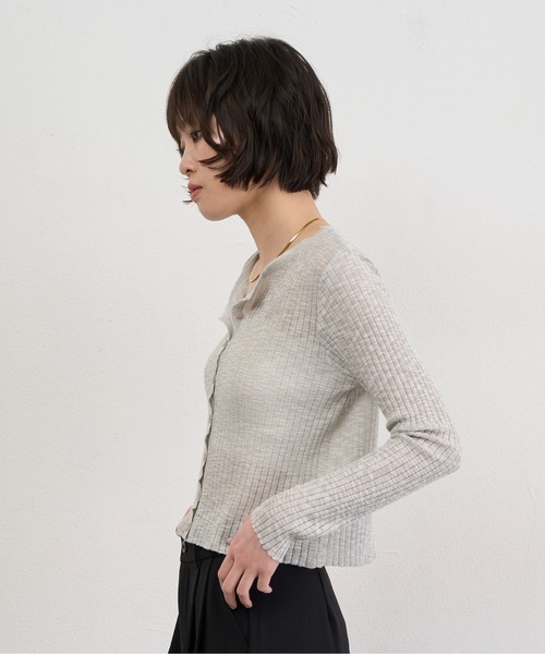 NUJOH(ヌゾ)の「Sheer Rib Crop Cardigan / シアーリブクロップカーディガン(カーディガン/ボレロ・レディース・ライトブルー/アイボリー/グレー/ブラック・FREE)」の19枚目の写真