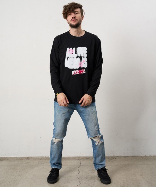 STUD MUFFIN(スタッドマフィン)の「mlt5684- 5.6ozコットン天竺 ALLWENEEDISシークインLS Tシャツ(624-02898)(Tシャツ/カットソー・メンズ・ブラック/チャコールグレー/ホワイト・2/3/4)」の13枚目の写真