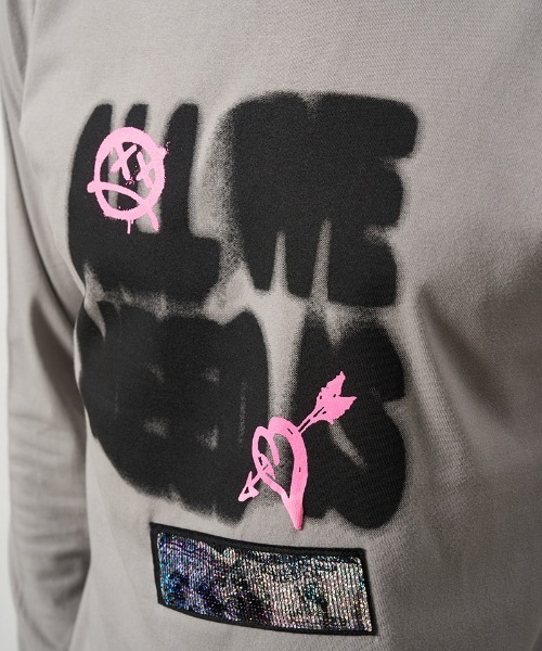 STUD MUFFIN(スタッドマフィン)の「mlt5684- 5.6ozコットン天竺 ALLWENEEDISシークインLS Tシャツ(624-02898)(Tシャツ/カットソー・メンズ・ブラック/チャコールグレー/ホワイト・2/3/4)」の8枚目の写真