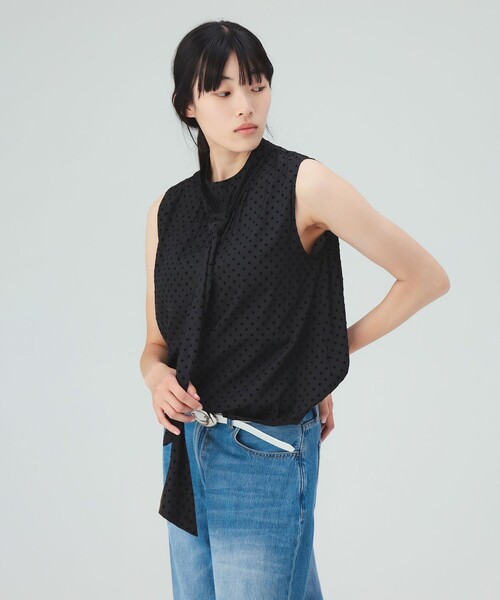 BEAMS HEART(ビームスハート)の「フロッキー ドット サテン ボウタイ ブラウス(シャツ/ブラウス・レディース・ブラック/ブラウン・FREE)」の10枚目の写真