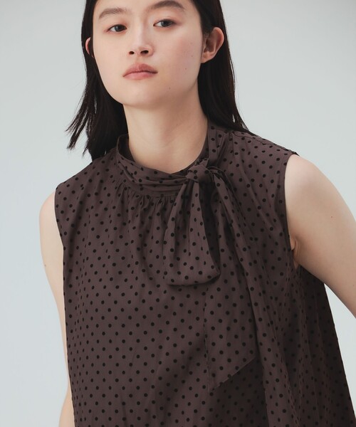 BEAMS HEART(ビームスハート)の「フロッキー ドット サテン ボウタイ ブラウス(シャツ/ブラウス・レディース・ブラック/ブラウン・FREE)」の16枚目の写真
