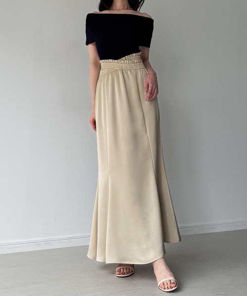 junoah(ジュノア)の「クロスデザインサテンスカート(スカート・レディース・ピンクベージュ/ライトベージュ/ブラック・LARGE/MEDIUM/SMALL)」の9枚目の写真