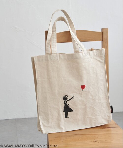 VENCEEXCHANGE(ヴァンスエクスチェンジ)の「Banksy バンクシー ボックストートバッグ(ショルダーバッグ・メンズ・アイボリー/その他1/その他2・フリー)」の1枚目の写真