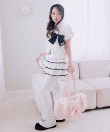 フリル付きフレアパンツ