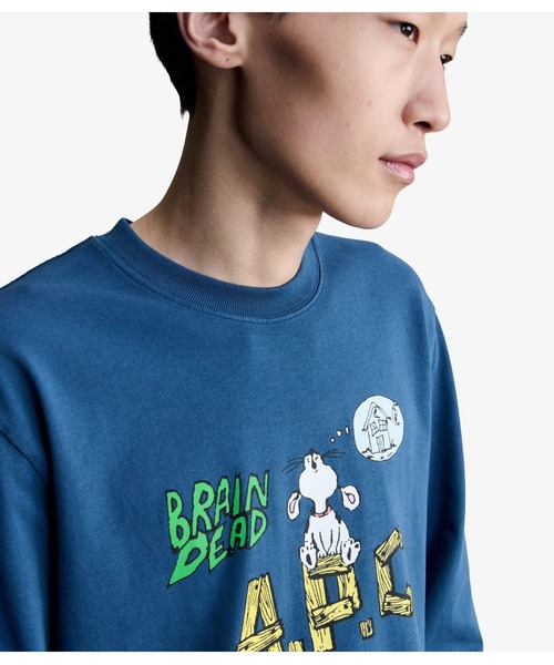 A.P.C.（アーペーセー）の「T-SHIRT LONG SLEEVE A.P.C. X BRAINDEAD（Tシャツ/カットソー・メンズ・ブルー・S/M/L）」の5枚目の写真