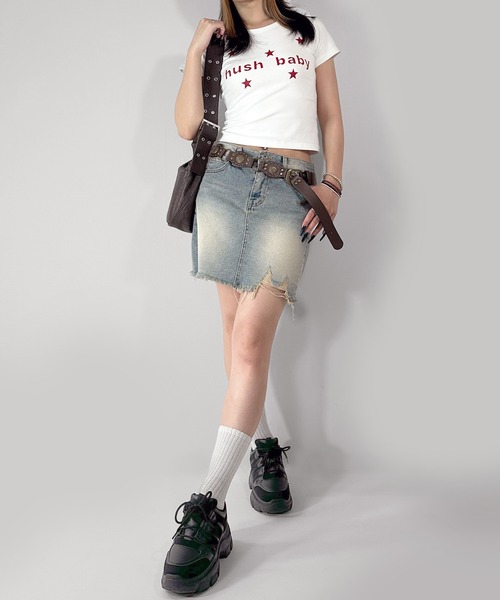 MATU:TA(マトゥータ)の「【ロゴが可愛い★チビT】ハッシュロゴチビT / クロップド コンパクト プリントデザイン 星 レタリング ストレッチ 海外ガール ストリート カジュアル 5色展開 ブラック ホワイト ネイビー ピンク イエロー(Tシャツ/カットソー・レディース・ホワイト/イエロー/ネイビー/ブラック/ピンク・FREE)」の21枚目の写真