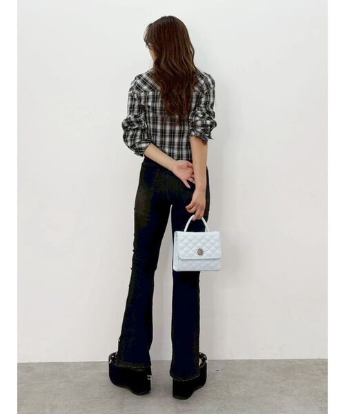 EVRIS(エヴリス)の「SUNNYコンパクトチェックシャツ 秋服(シャツ/ブラウス・レディース・ベージュ/ブラウン/ブラック・FREE)」の9枚目の写真