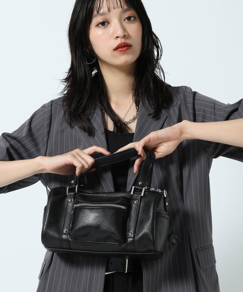 PAGEBOY(ページボーイ)の「【2WAY仕様】スタッズミニボストンバッグ(ショルダーバッグ・レディース・ブラック/ガンメタ・FREE)」の18枚目の写真