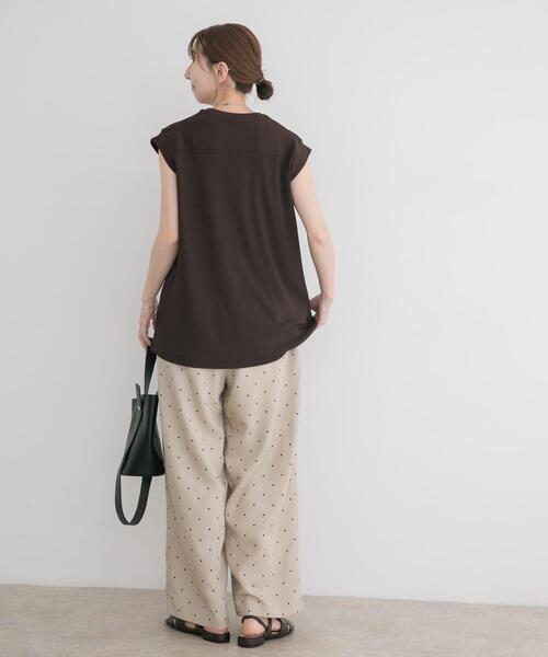 ITEMS URBANRESEARCH(アイテムズ アーバンリサーチ)の「カットジョーゼットフレンチTシャツ(Tシャツ/カットソー・レディース・ホワイト/ブラック/ブラウン・FREE)」の5枚目の写真