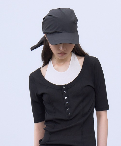 THINGS THAT MATTER(シングス ザット マター)の「SCARF DESIGN NYLON CAP / スカーフ デザイン ナイロン キャップ(キャップ・レディース・オフホワイト/ブラック・FREE)」の3枚目の写真